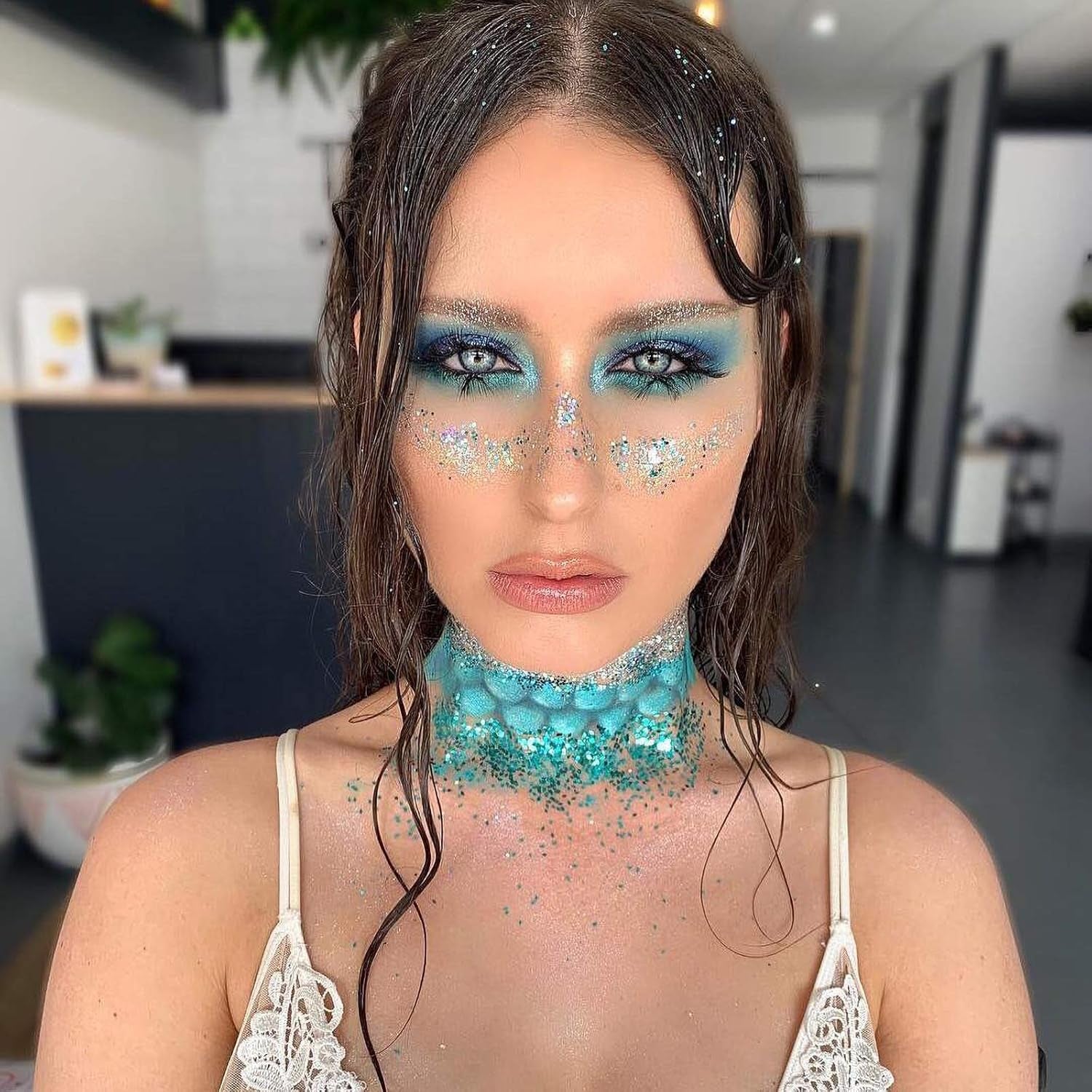 24 Eyeshadow Palette - Eye Makeup Palette with Matte, Shimmer and Metallic Finishes - Face Makeup Palette - Bondi - 2.5 Oz